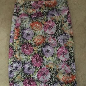 Lularoe XS Floral Cassie